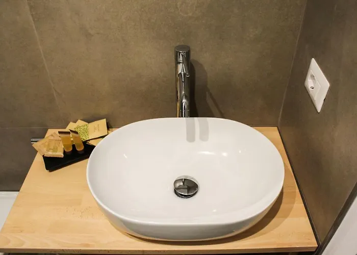 Dali Al Mare Konukevi Cefalù