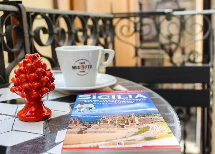 Dali Al Mare Konukevi Cefalù