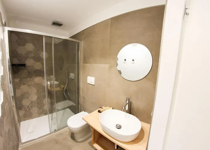 Dali Al Mare בית הארחה צ'פאלו